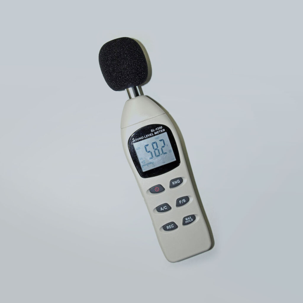 Sound Level Meter • 騒音計