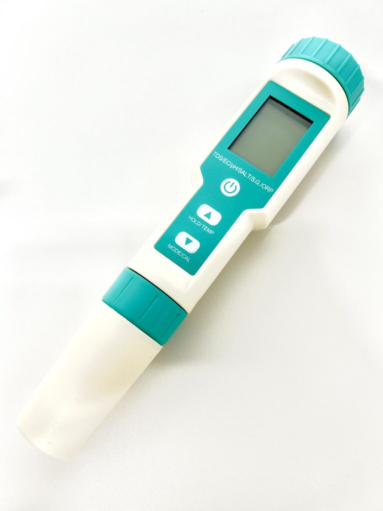 Water quality analyzer・水質測定器